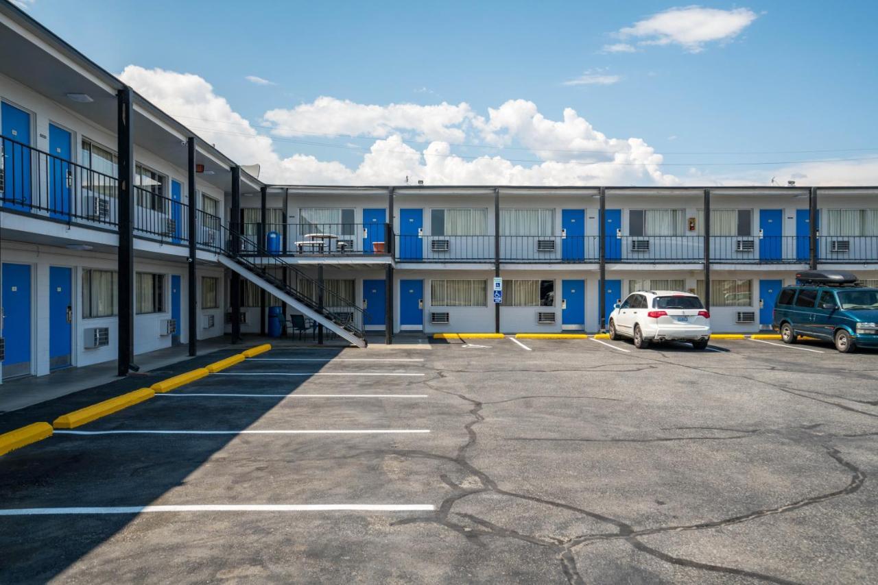 Holiday Lodge Wenatchee Exterior foto